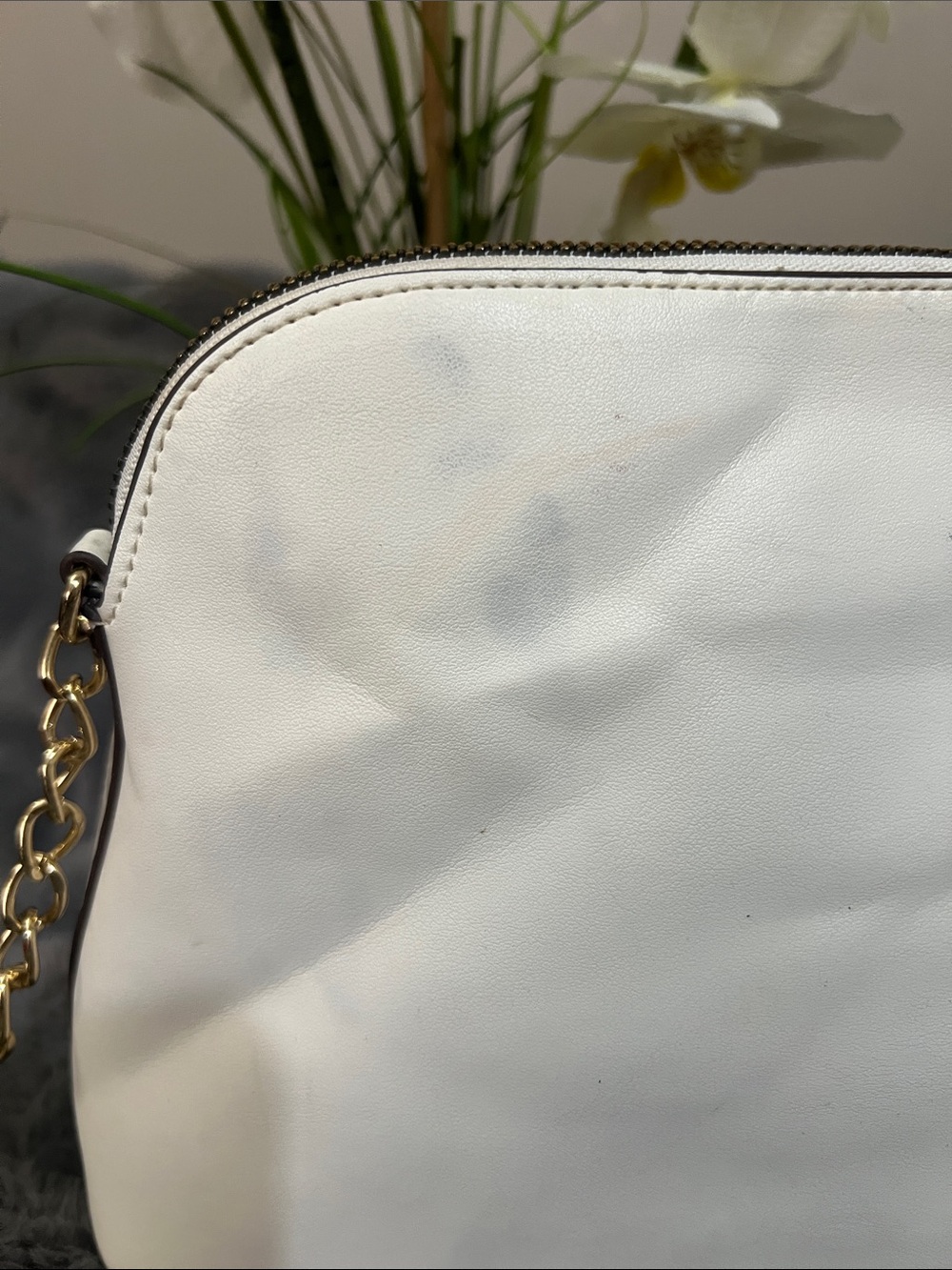 Nanette Lepore White Crossbody GUC retail $129 - Picture 4 of 7